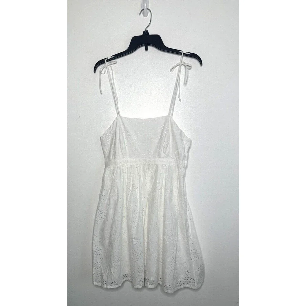 White Cotton Summer Sundress Spaghetti Strap Eyelet Women’s Medium